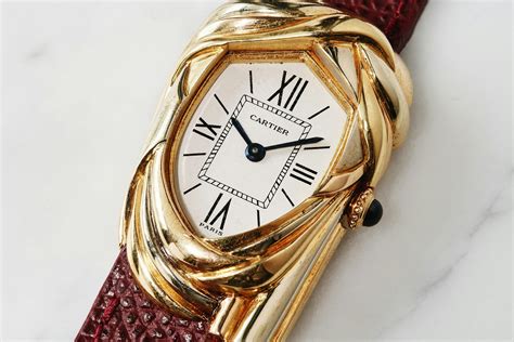 hodinkee cartier cheich